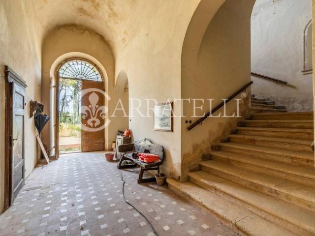 Palazzo / Stabile in vendita a Monteriggioni SI