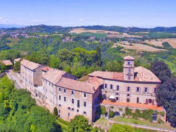 Palazzo / Stabile in vendita a Montiglio Monferrato AT