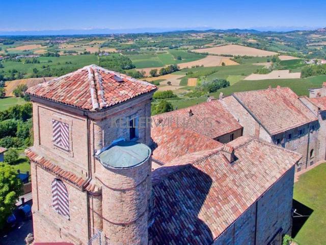 Palazzo / Stabile in vendita a Montiglio Monferrato AT
