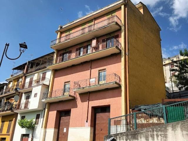 Palazzo / Stabile in vendita a Montorio Romano RM