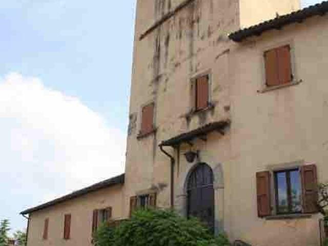 Palazzo / Stabile in vendita a Monzuno BO