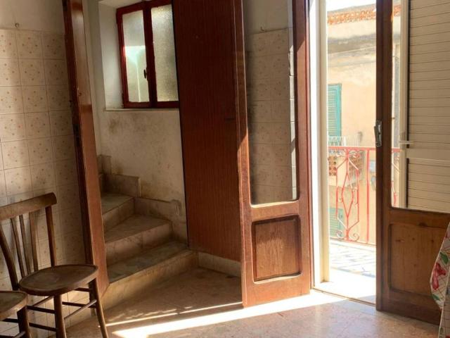 Palazzo / Stabile in vendita a Motta San Giovanni RC