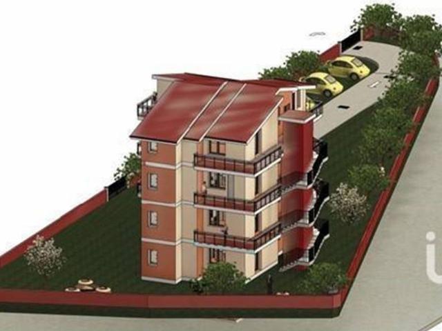 Palazzo / Stabile in vendita a Nuoro NU