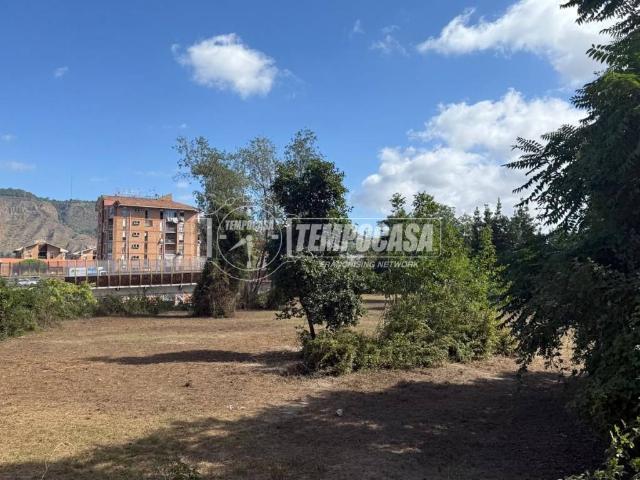 Palazzo / Stabile in vendita a Napoli NA