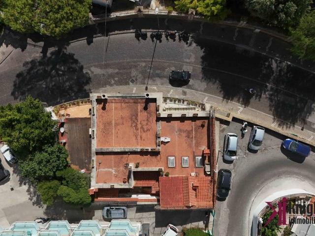 Palazzo / Stabile in vendita a Napoli NA