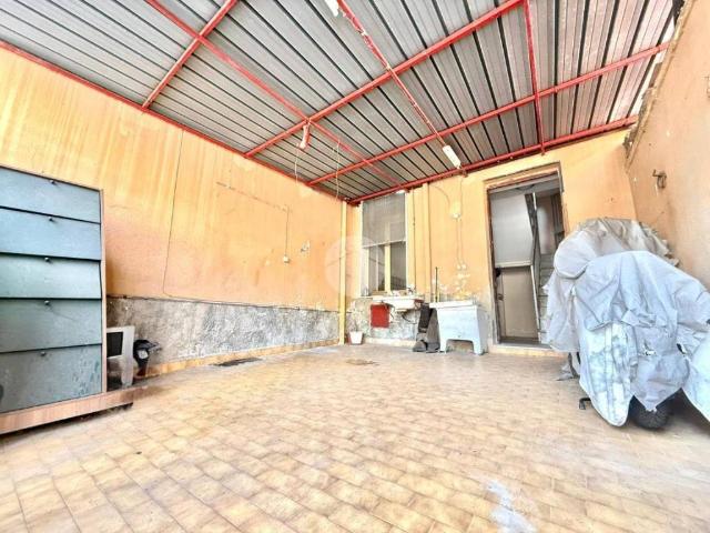 Palazzo / Stabile in vendita a Napoli NA
