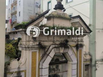 Palazzo / Stabile in vendita a Napoli NA