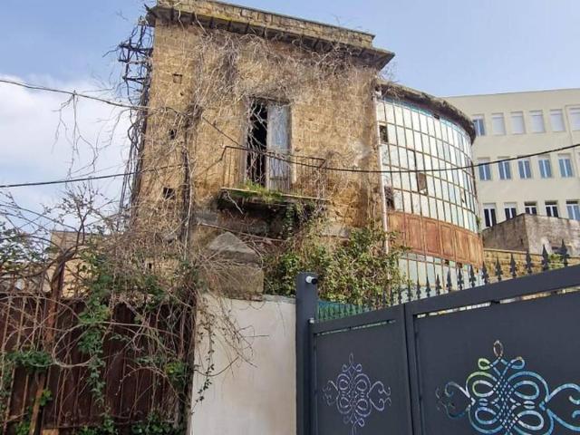 Palazzo / Stabile in vendita a Napoli NA
