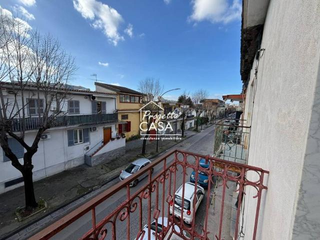Palazzo / Stabile in vendita a Napoli NA