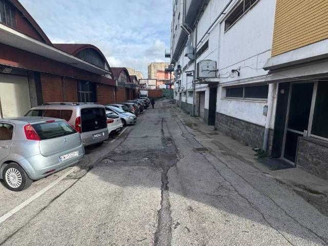 Palazzo / Stabile in vendita a Napoli NA