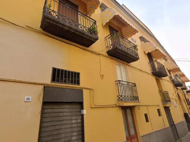 Palazzo / Stabile in vendita a Napoli NA