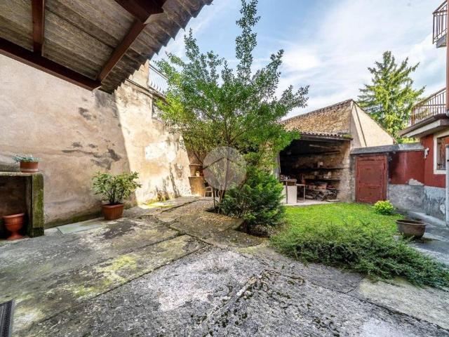Palazzo / Stabile in vendita a Negrar di Valpolicella VR