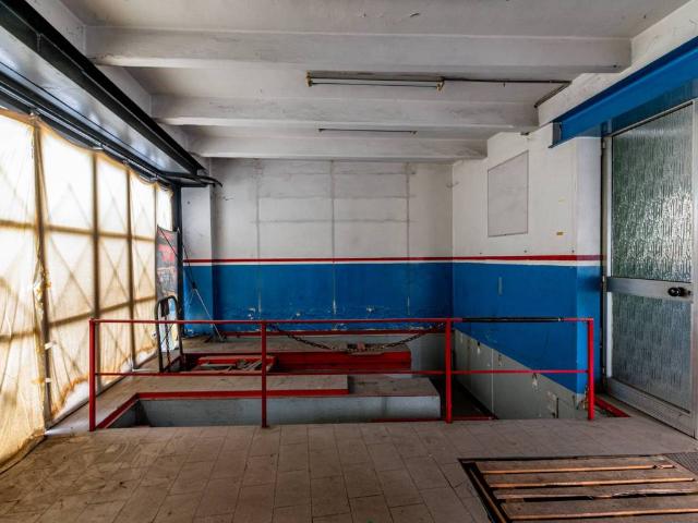 Palazzo / Stabile in vendita a Nembro BG