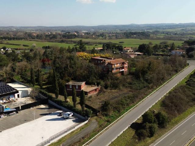 Palazzo / Stabile in vendita a Nepi VT