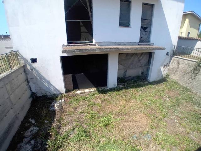Palazzo / Stabile in vendita a Nettuno RM