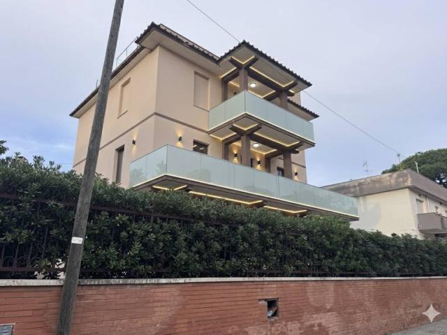 Palazzo / Stabile in vendita a Nettuno RM