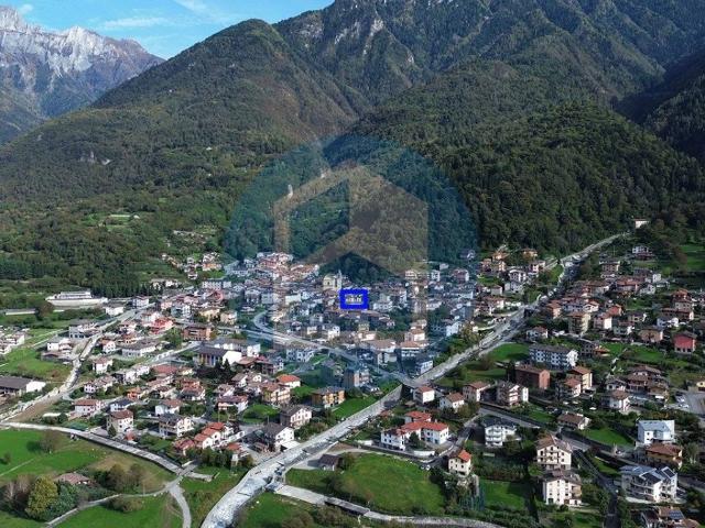 Palazzo / Stabile in vendita a Niardo BS