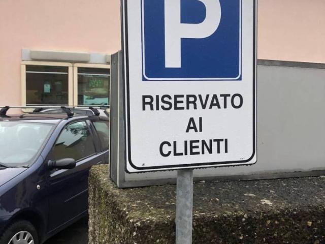 Palazzo / Stabile in vendita a Nonantola MO