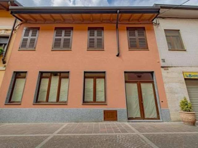 Palazzo / Stabile in vendita a Novate Milanese MI