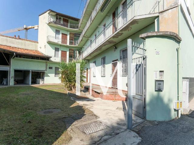 Palazzo / Stabile in vendita a Nova Milanese MB
