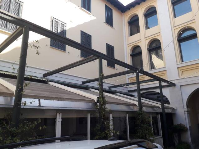 Palazzo / Stabile in vendita a Novara NO