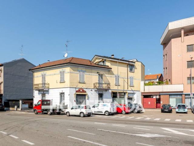 Palazzo / Stabile in vendita a Novara NO