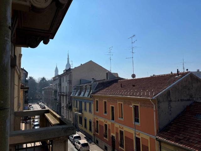 Palazzo / Stabile in vendita a Novara NO