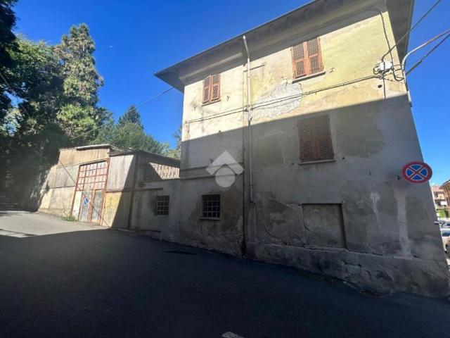 Palazzo / Stabile in vendita a Novi Ligure AL