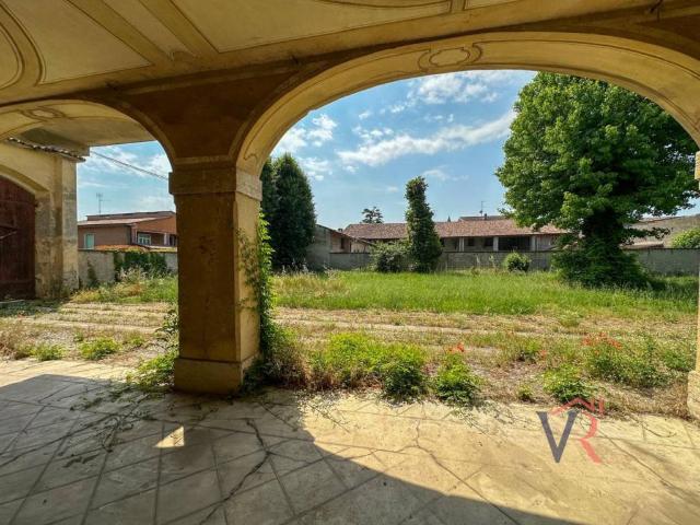 Palazzo / Stabile in vendita a Offlaga BS