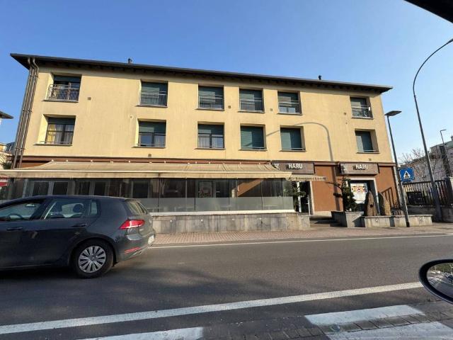 Palazzo / Stabile in vendita a Oggiono LC