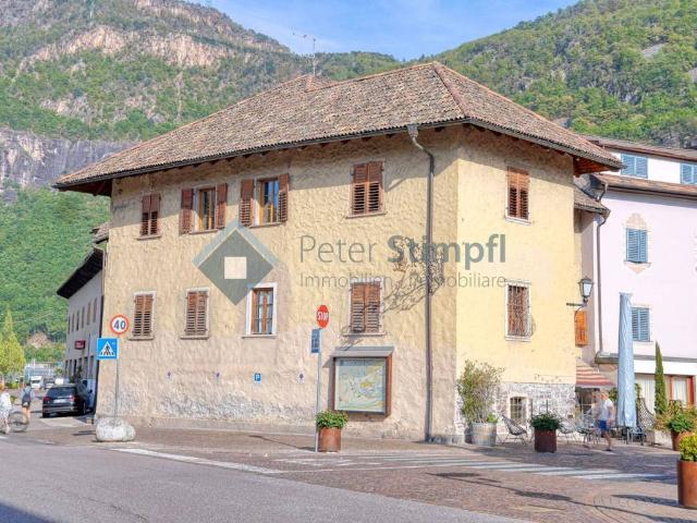 Palazzo / Stabile in vendita a Ora BZ