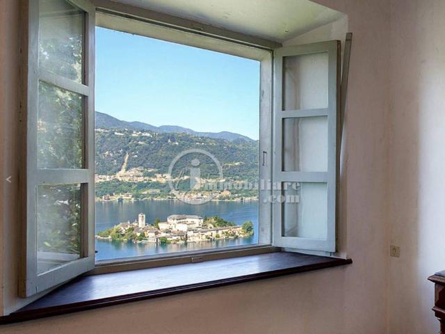 Palazzo / Stabile in vendita a Orta San Giulio NO