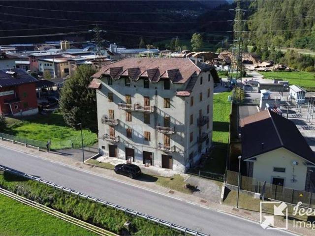 Palazzo / Stabile in vendita a Ossana TN