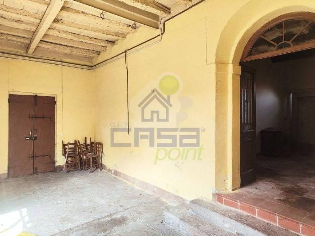 Palazzo / Stabile in vendita a Ostiano CR