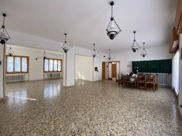 Palazzo / Stabile in vendita a Auronzo di Cadore BL