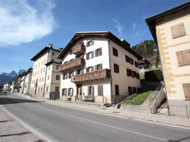 Palazzo / Stabile in vendita a Auronzo di Cadore BL