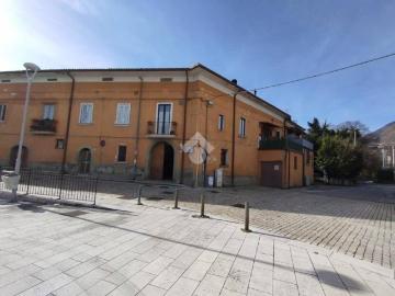 Palazzo / Stabile in vendita a Avellino AV