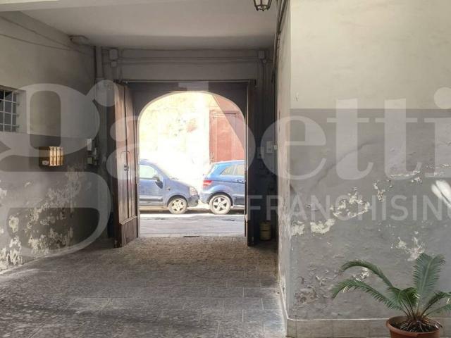 Palazzo / Stabile in vendita a Aversa CE