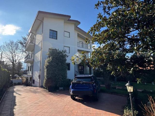 Palazzo / Stabile in vendita a Avezzano AQ