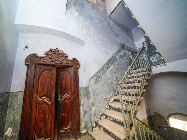 Palazzo / Stabile in vendita a Acquaviva delle Fonti BA
