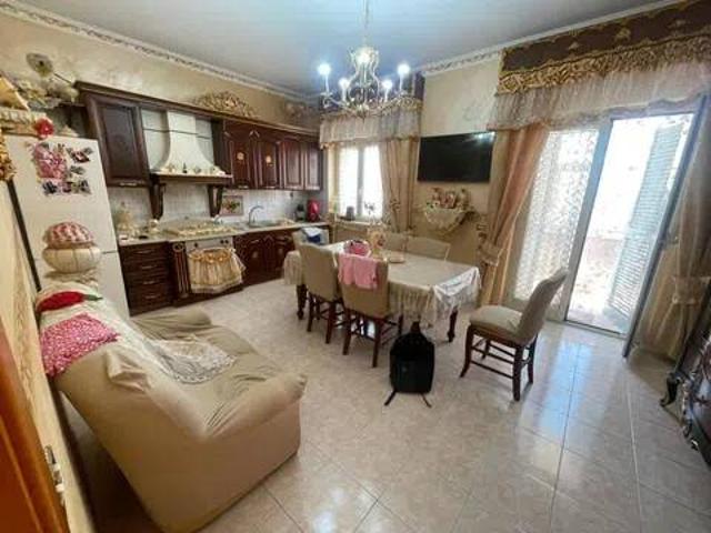 Palazzo / Stabile in vendita a Afragola NA