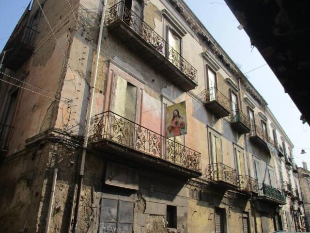 Palazzo / Stabile in vendita a Afragola NA