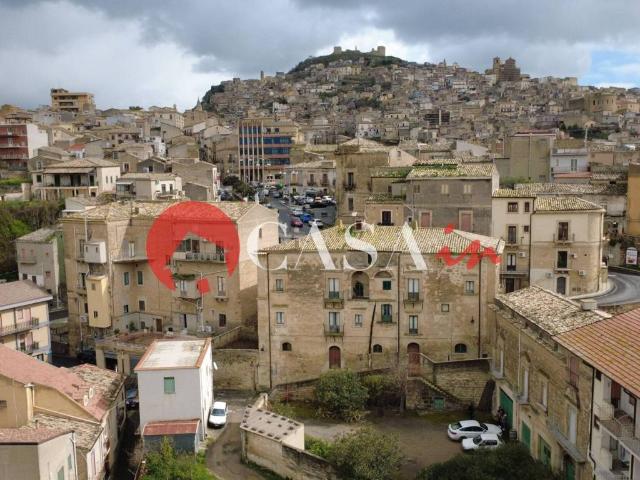 Palazzo / Stabile in vendita a Agira EN