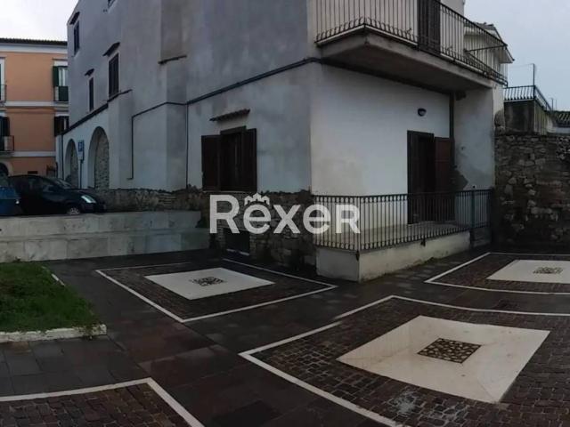 Palazzo / Stabile in vendita a Alanno PE