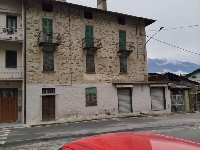 Palazzo / Stabile in vendita a Albosaggia SO