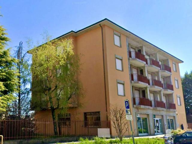 Palazzo / Stabile in vendita a Albano Sant'Alessandro BG