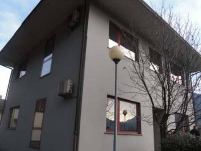 Palazzo / Stabile in vendita a Albino BG