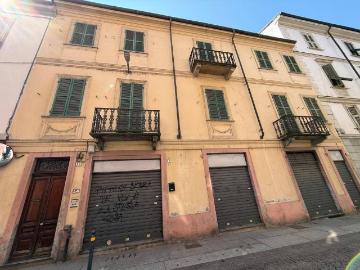 Palazzo / Stabile in vendita a Alessandria AL
