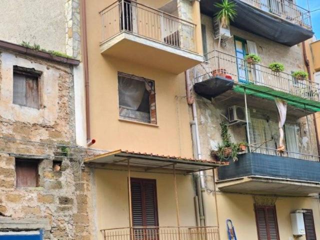 Palazzo / Stabile in vendita a Altofonte PA