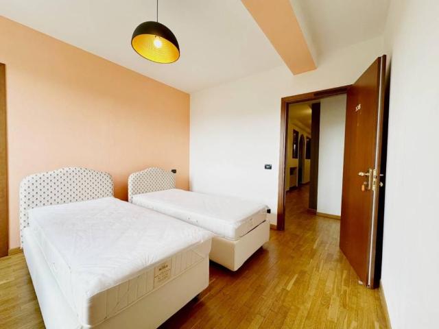 Palazzo / Stabile in vendita a Altopascio LU